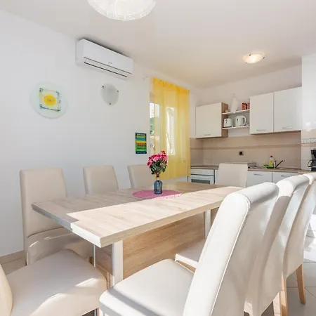 アパート Mimoza 6, Baska, Krk バスカ