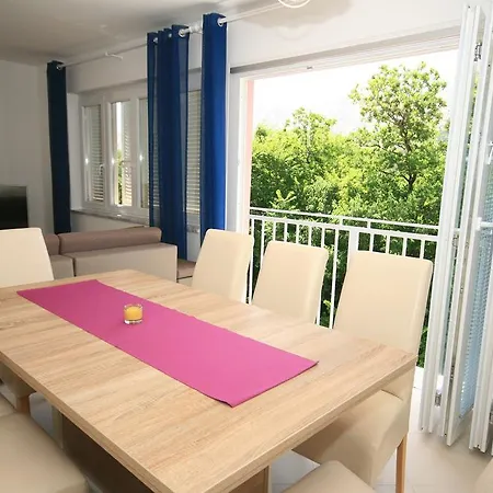 Mimoza 6, Baska, Krk