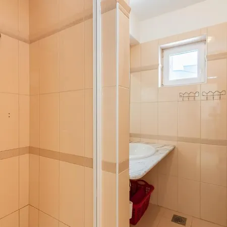 Mimoza 6, Baska, Krk