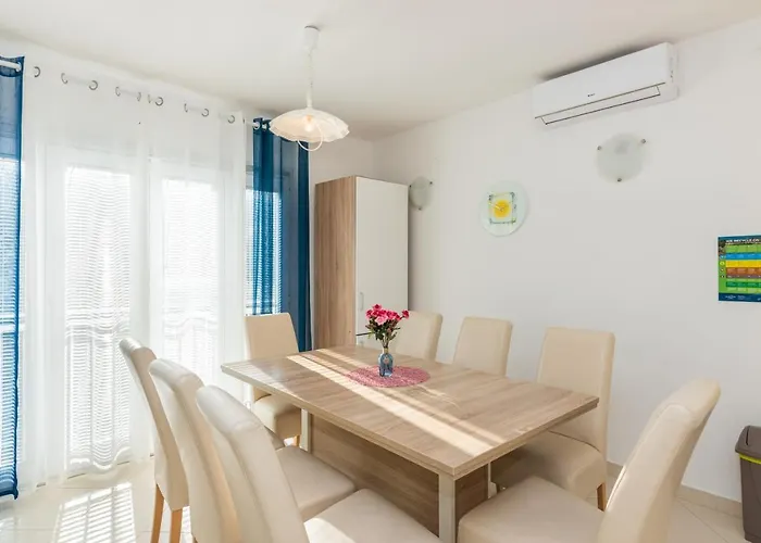 Mimoza 6, Baska, Krk Башка