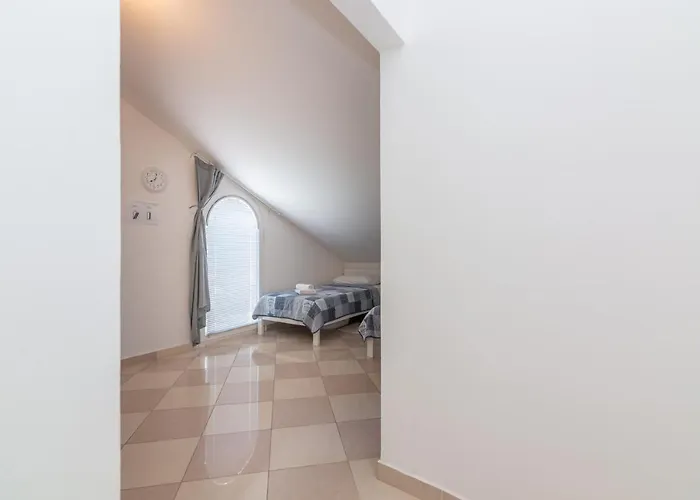 Mimoza 6, Baska, Krk * Baška