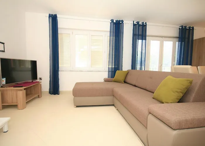 Mimoza 6, Baska, Krk * Башка